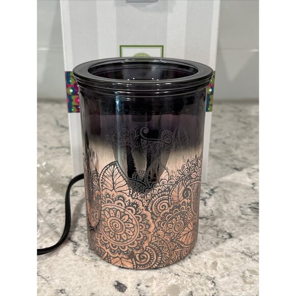 Happy Henna Scentsy Warmer New In Box - Picture 3 of 7